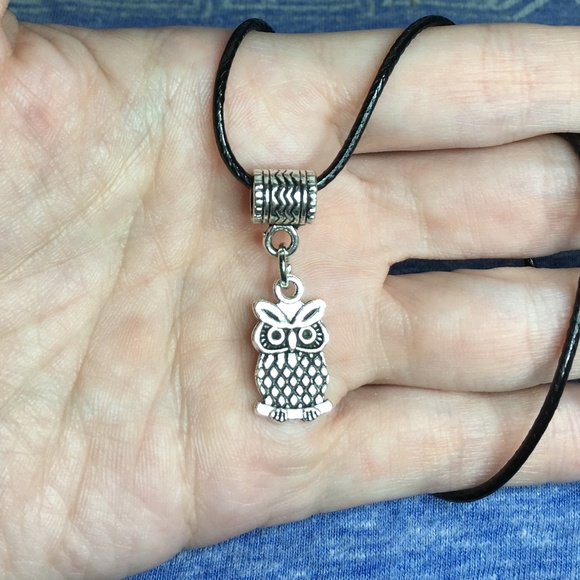 Tibetan Silver Jewelry - Tibetan Silver Wise Owl Pendant Necklace